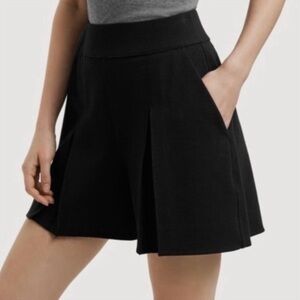 Kit And Ace Black Reverse Effect Short- Size 6